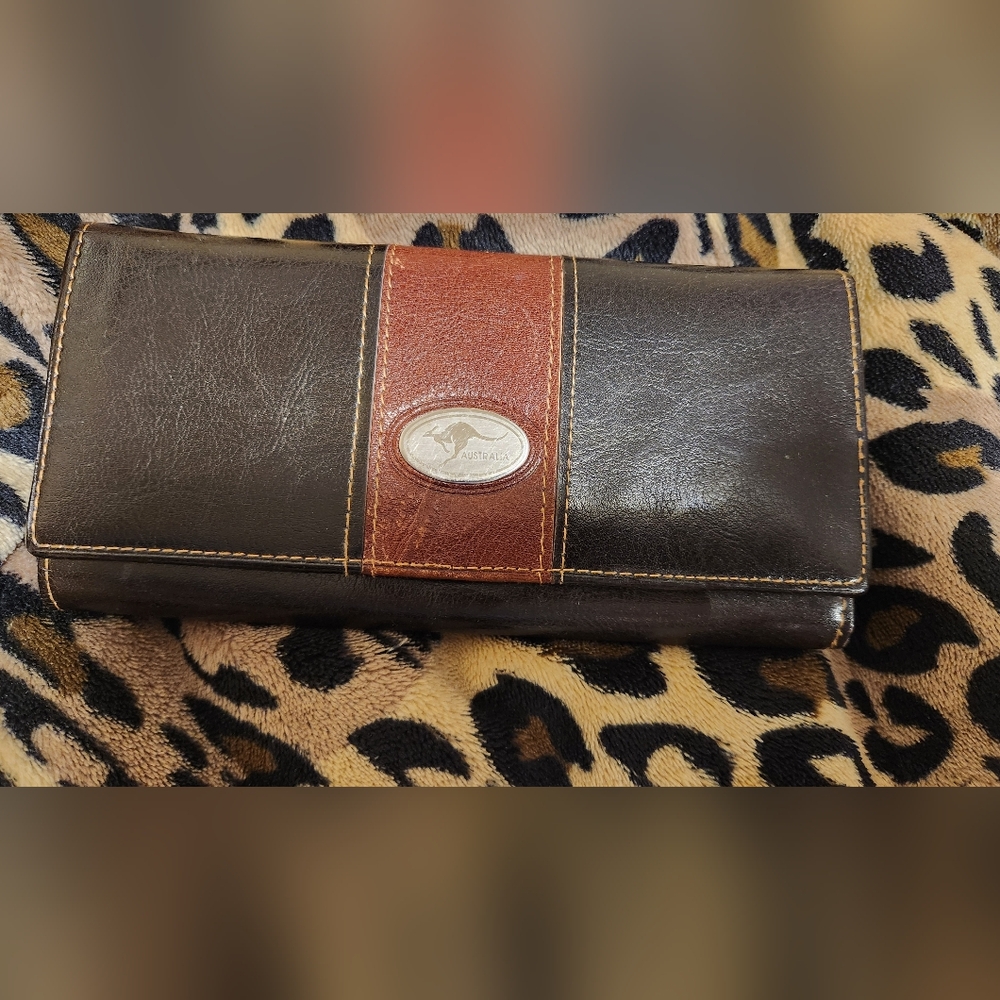 Australia Elegant Black and Brown Women's Wallet Leather Super Soft